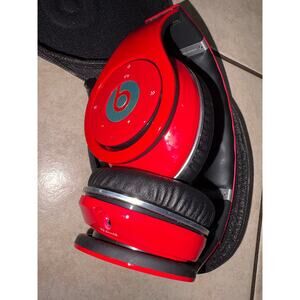 Monster Beats Dr Dre studio wireless red pre owned w/case